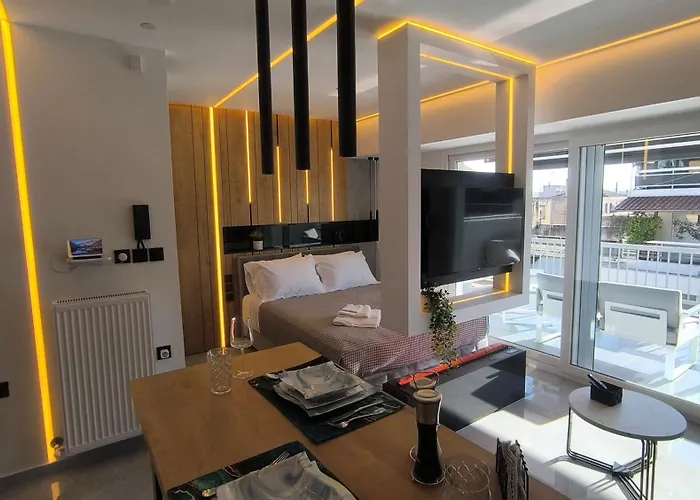 Larisa Absolute Suites, Sky View Smart Home